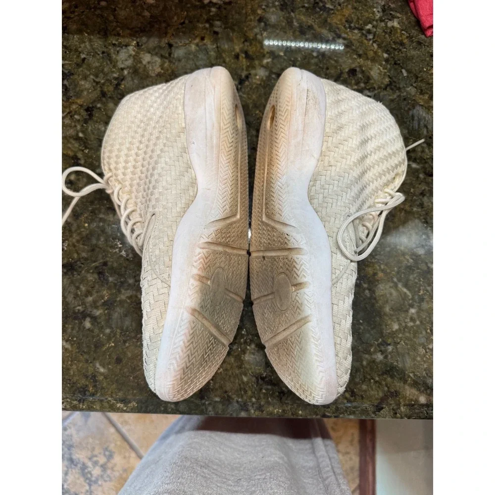 Jordan white beige